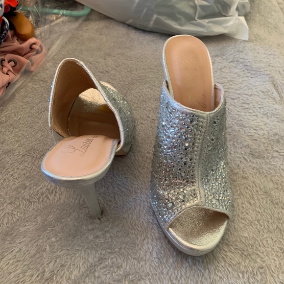 Lauren Lorraine Mimi Rhinestone Mule Pump - Picture 2 of 5